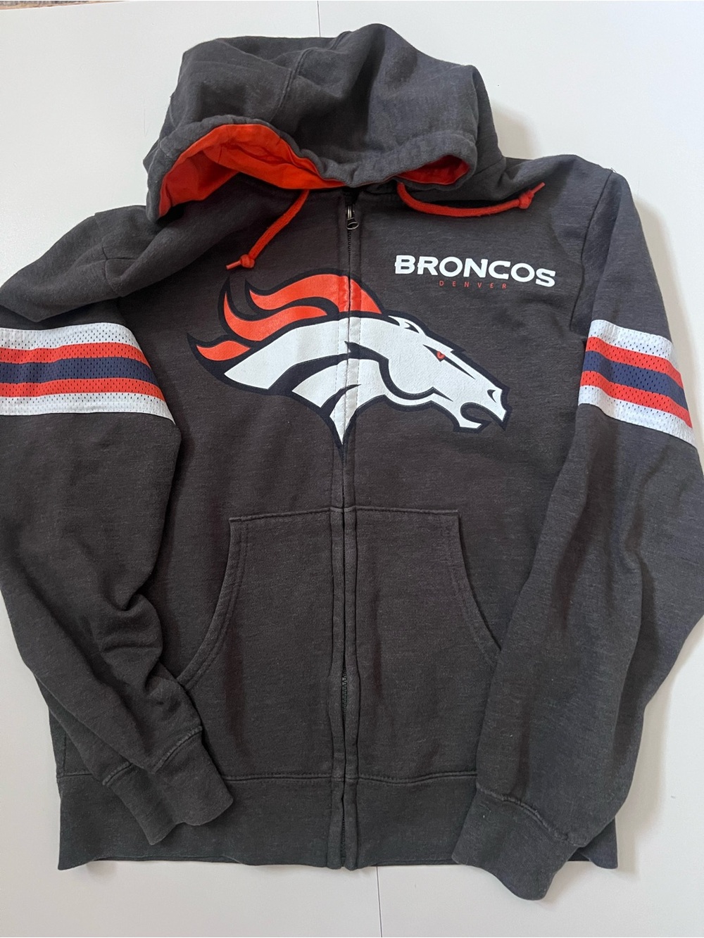 Denver Broncos Majestic Full Zip Hoodie Men’s Small Gray Orange NFL Football